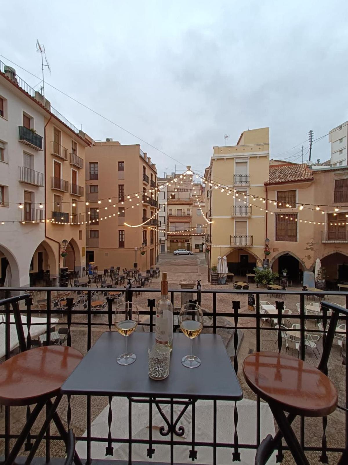 Plaça de l'Almudí, where else! view 3