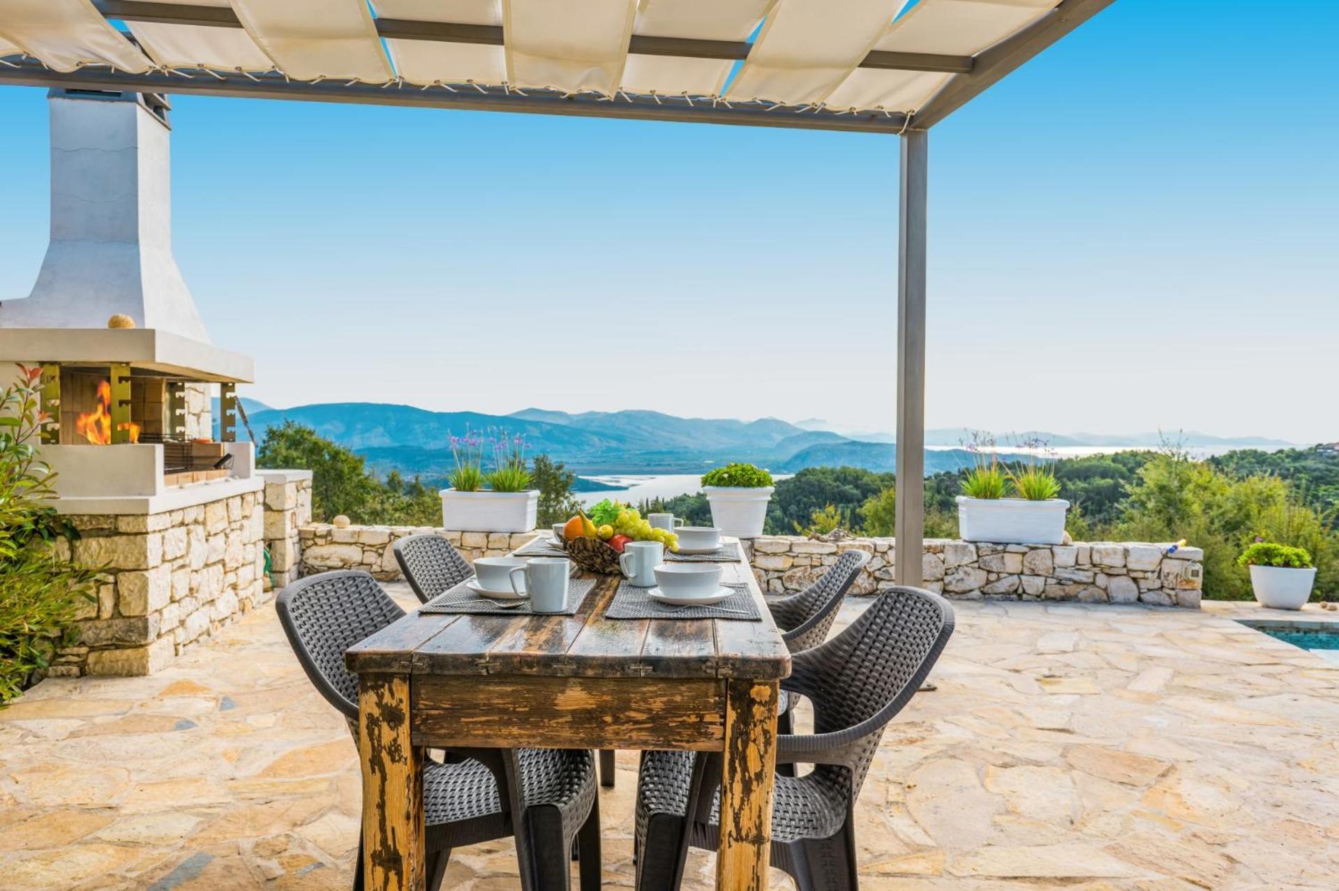 Villa Venetia by Villa Plus view 3