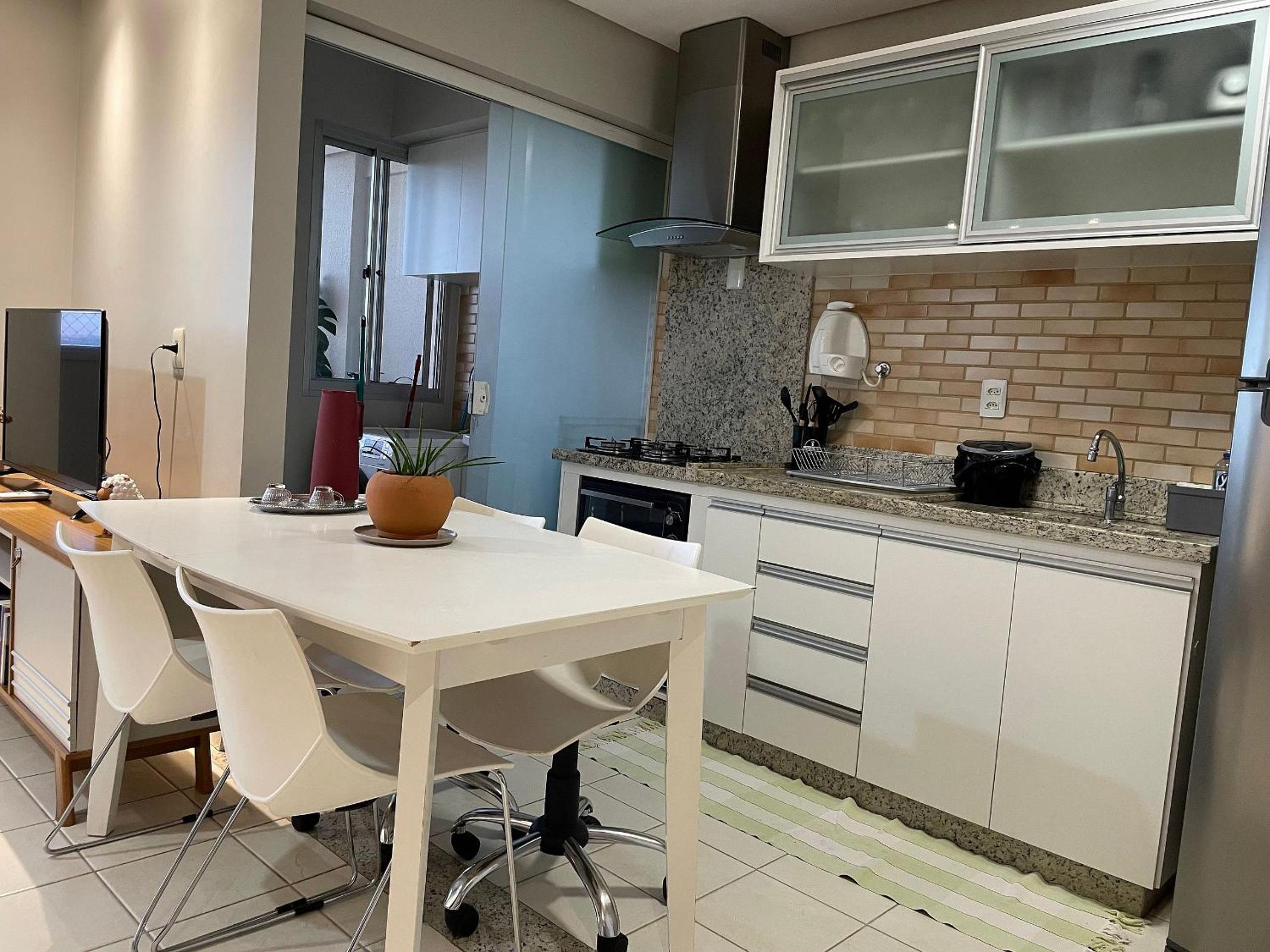 Unique Residence, close to Park and Shopping Flamboyant