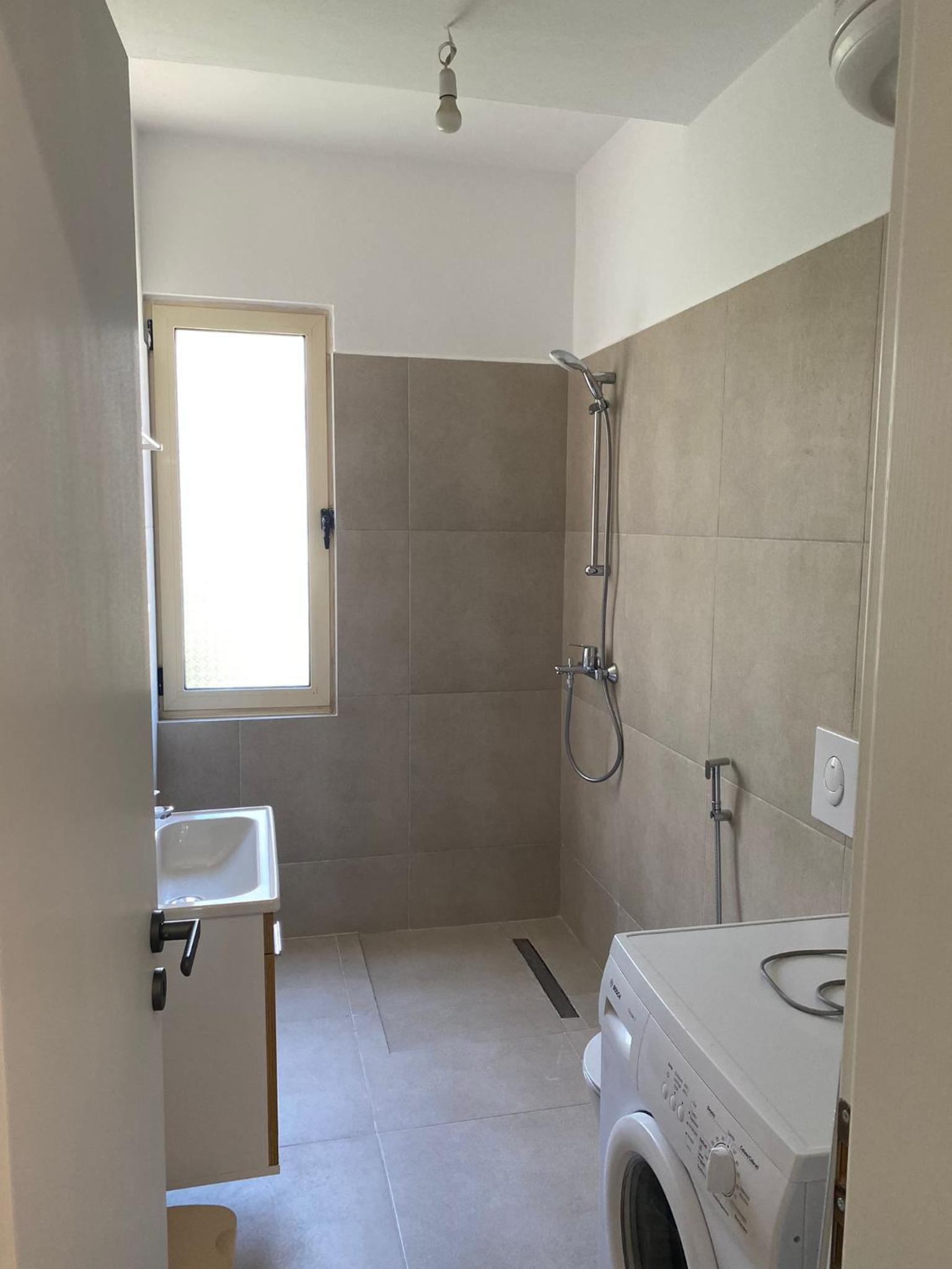 Genti Apartment