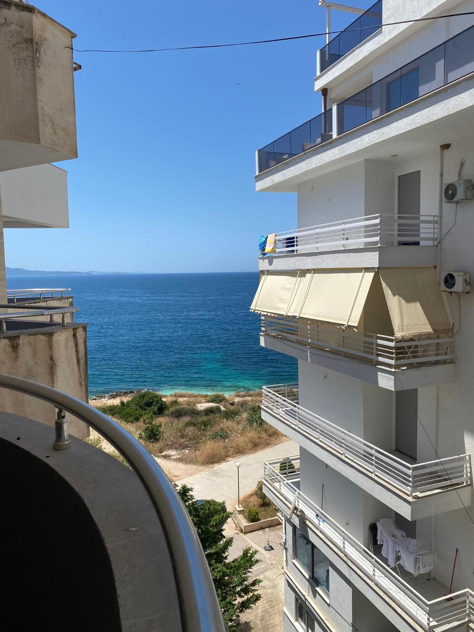 Genti Apartment