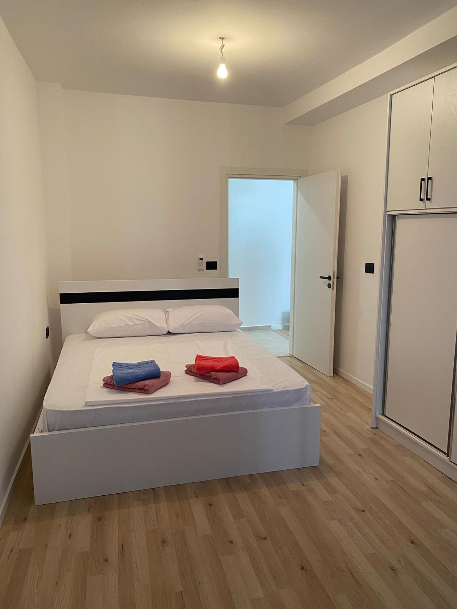 Genti Apartment