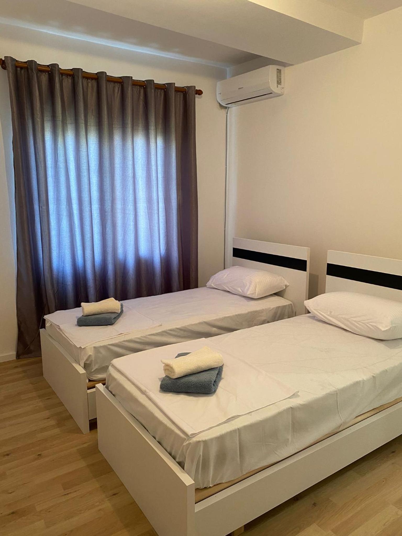 Genti Apartment