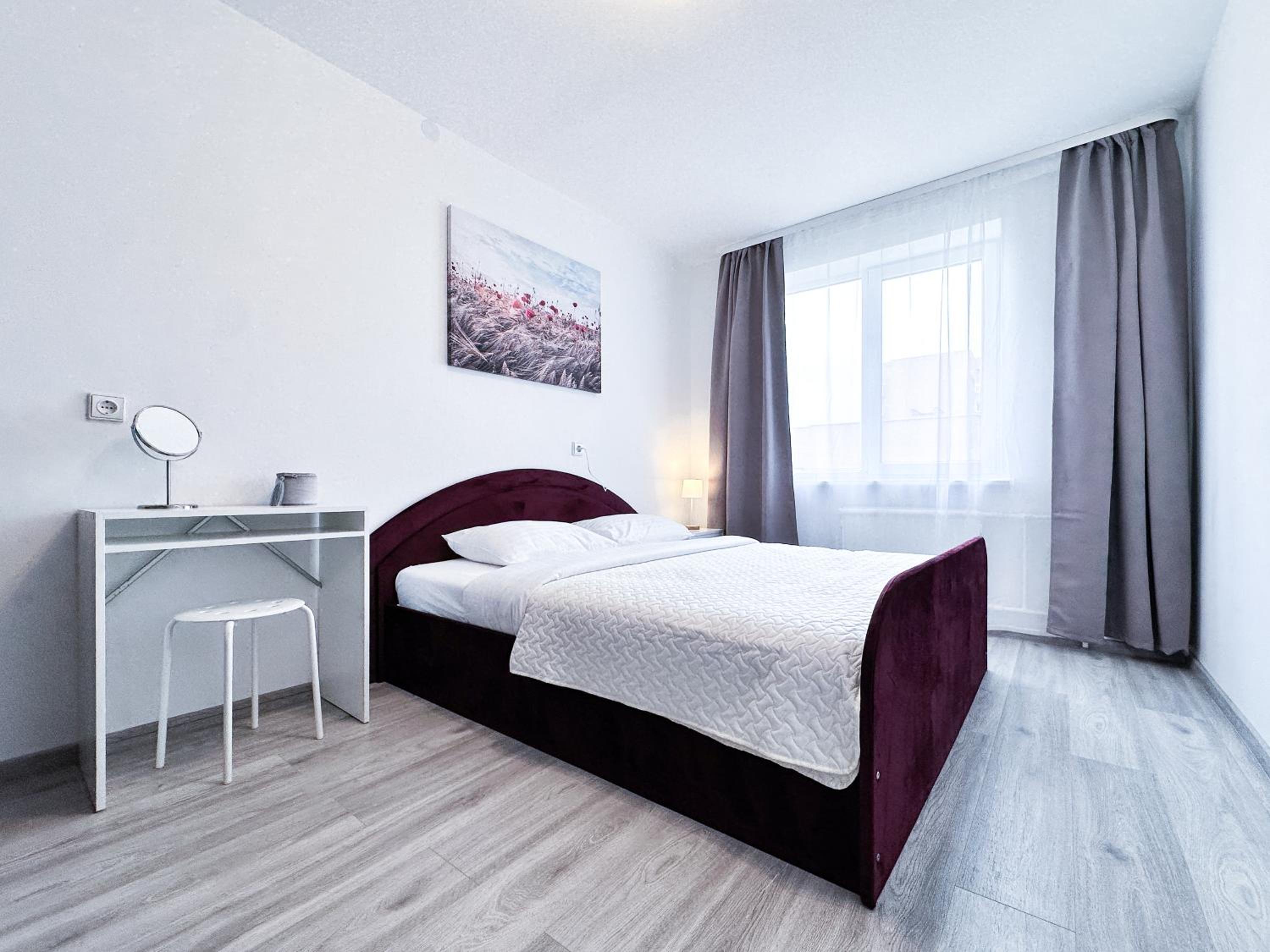 A cozy apartment next to a port view 3