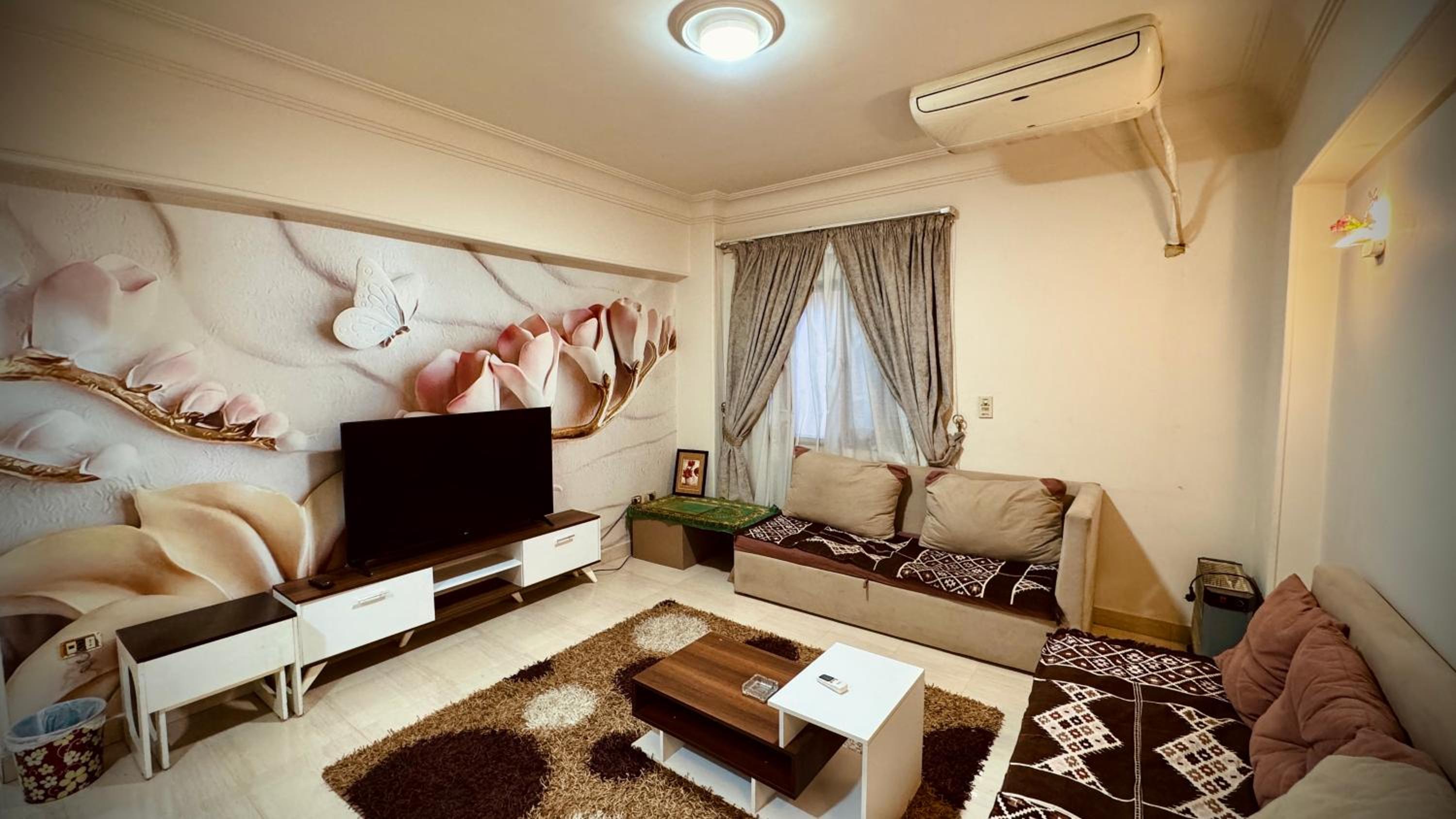 Elegant 3 Rooms Apartment in Private Villa in New Cairo