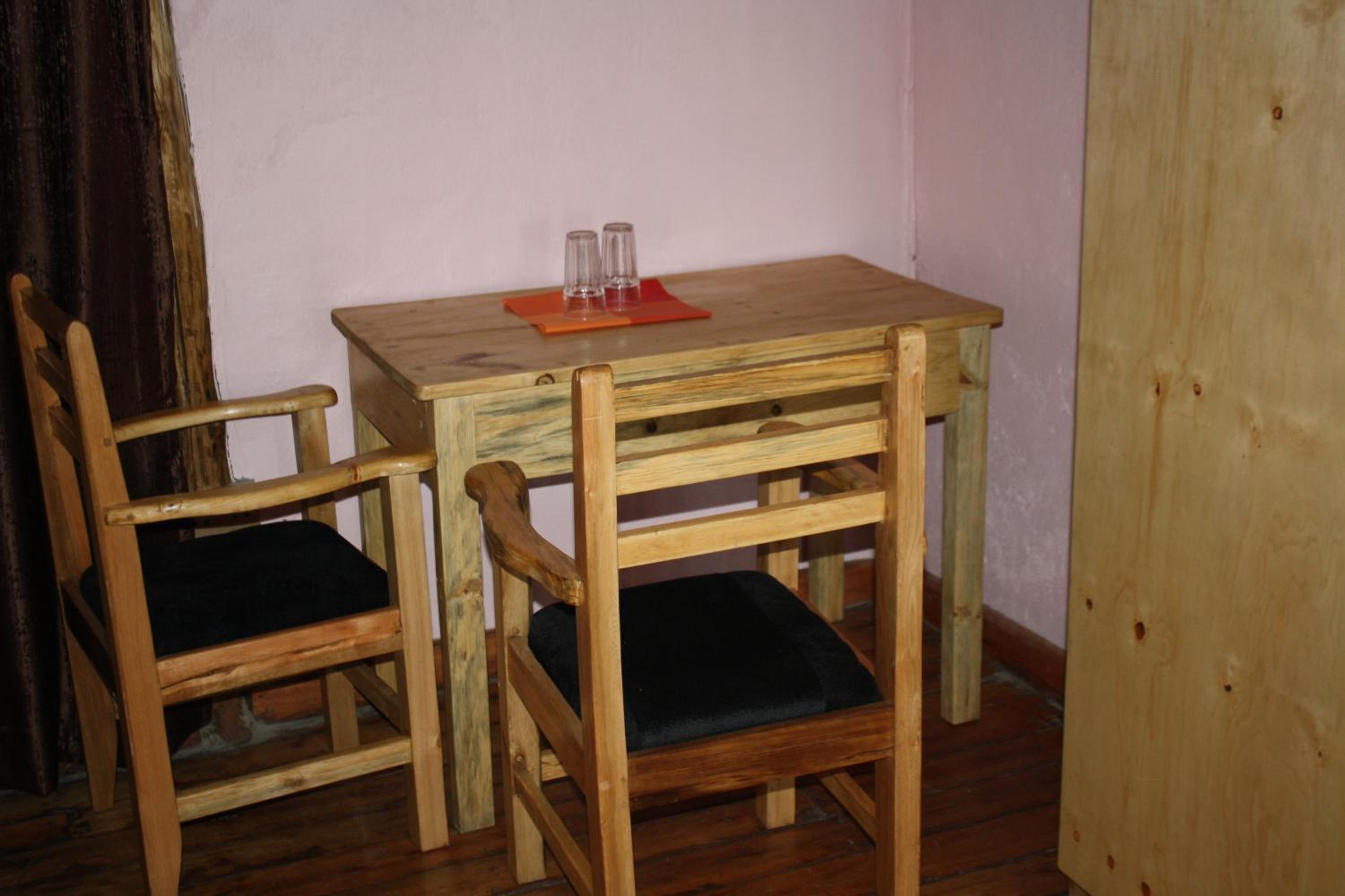 Bulbul safaris Lodge