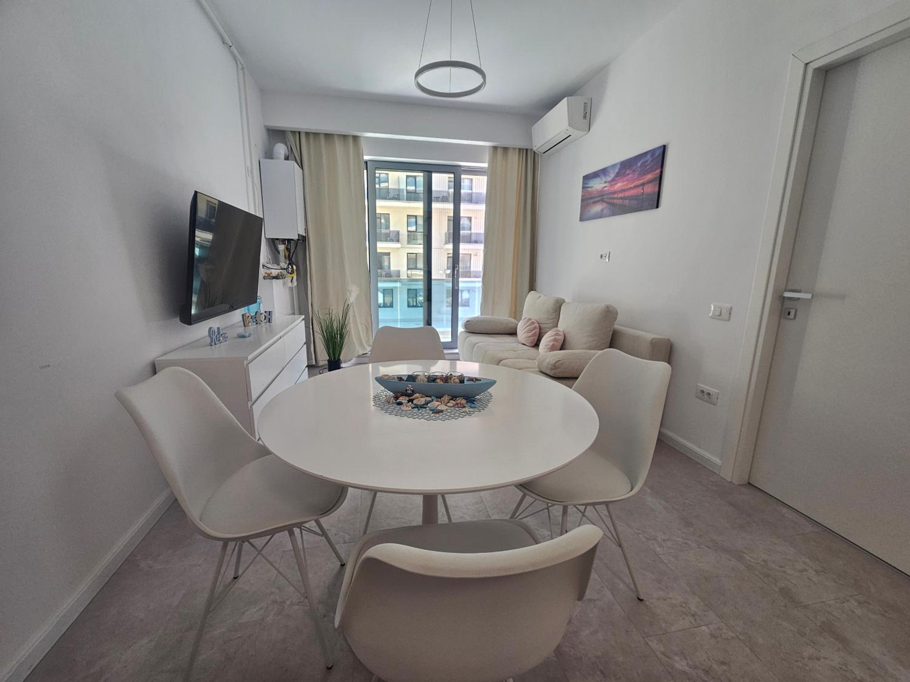 Wave SeaView Apartment view 3