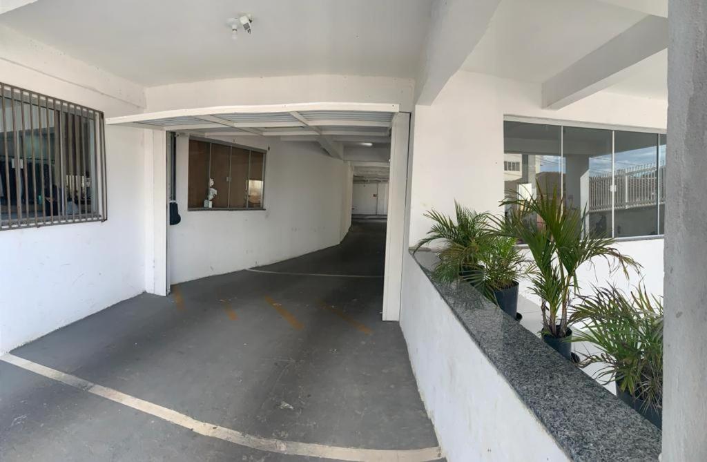 Apto Lírio da Paz- 3 quartos, 4 sacadas e vista avenida