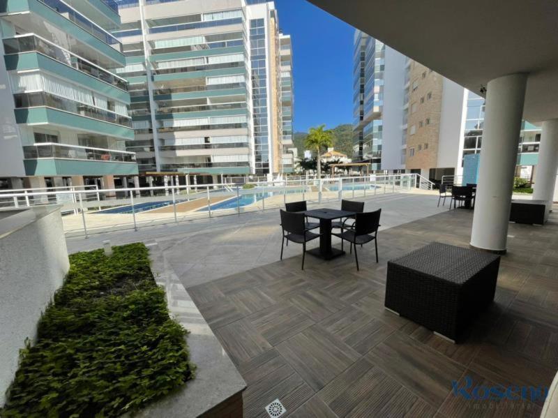 Cód 137- Belo apartamento de 3 suítes