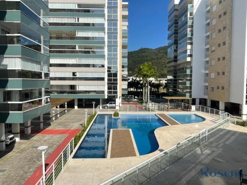 Cód 137- Belo apartamento de 3 suítes