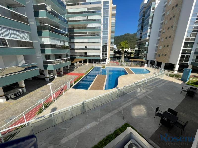 Cód 137- Belo apartamento de 3 suítes