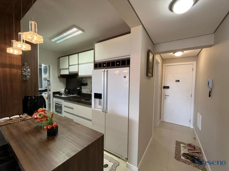 Cód 137- Belo apartamento de 3 suítes