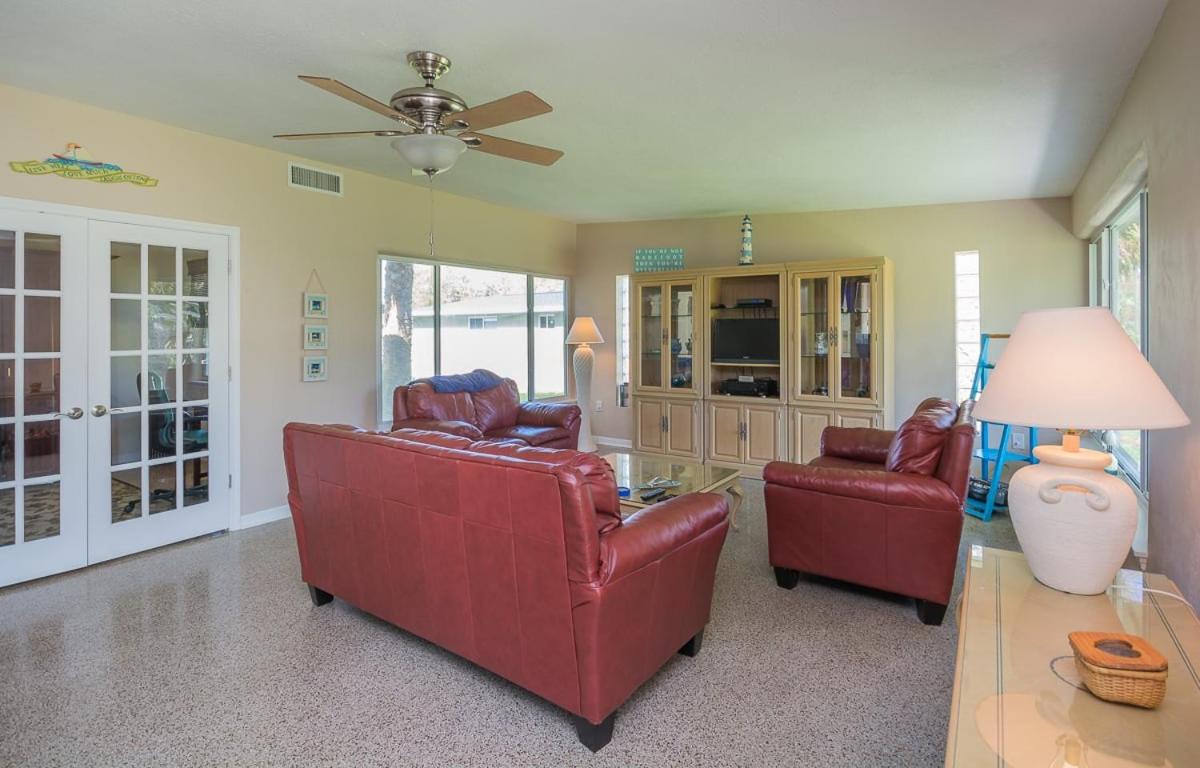 North Beach Beauty - Lovely home across the street from the beach. 1814B view 4