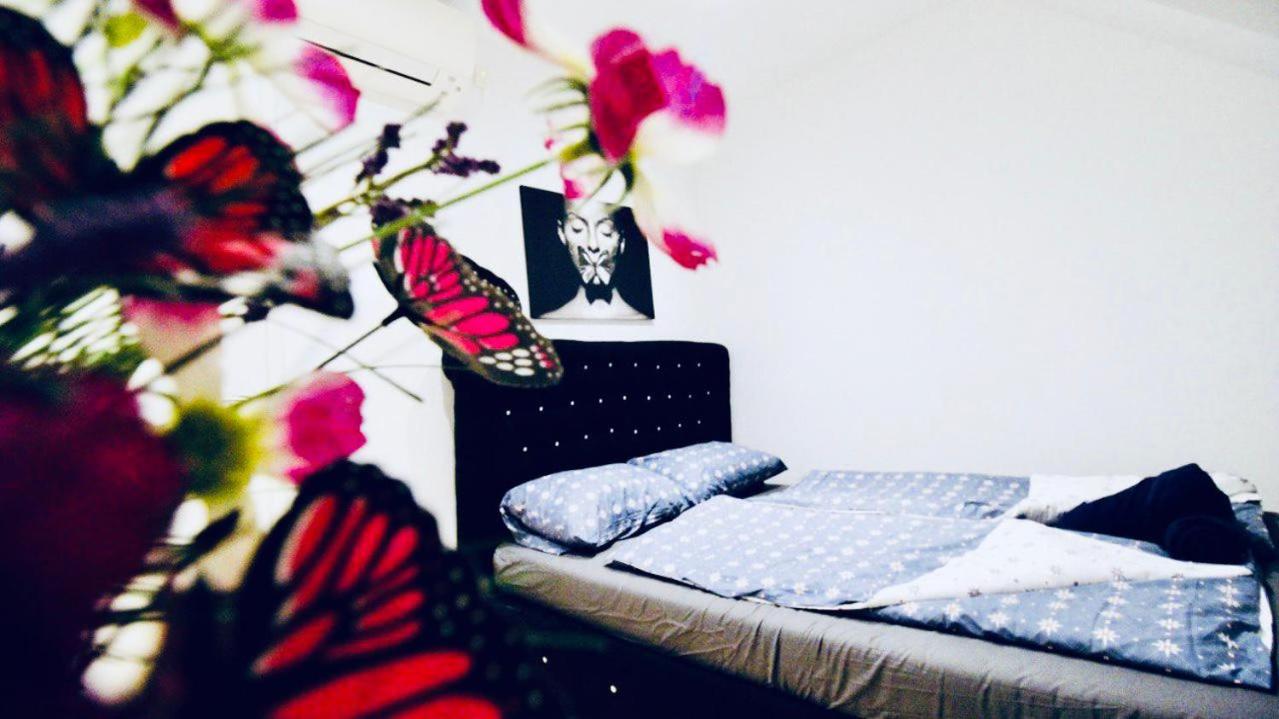 6 min to Amusement Park - Economy Rooms in Shared Apartment