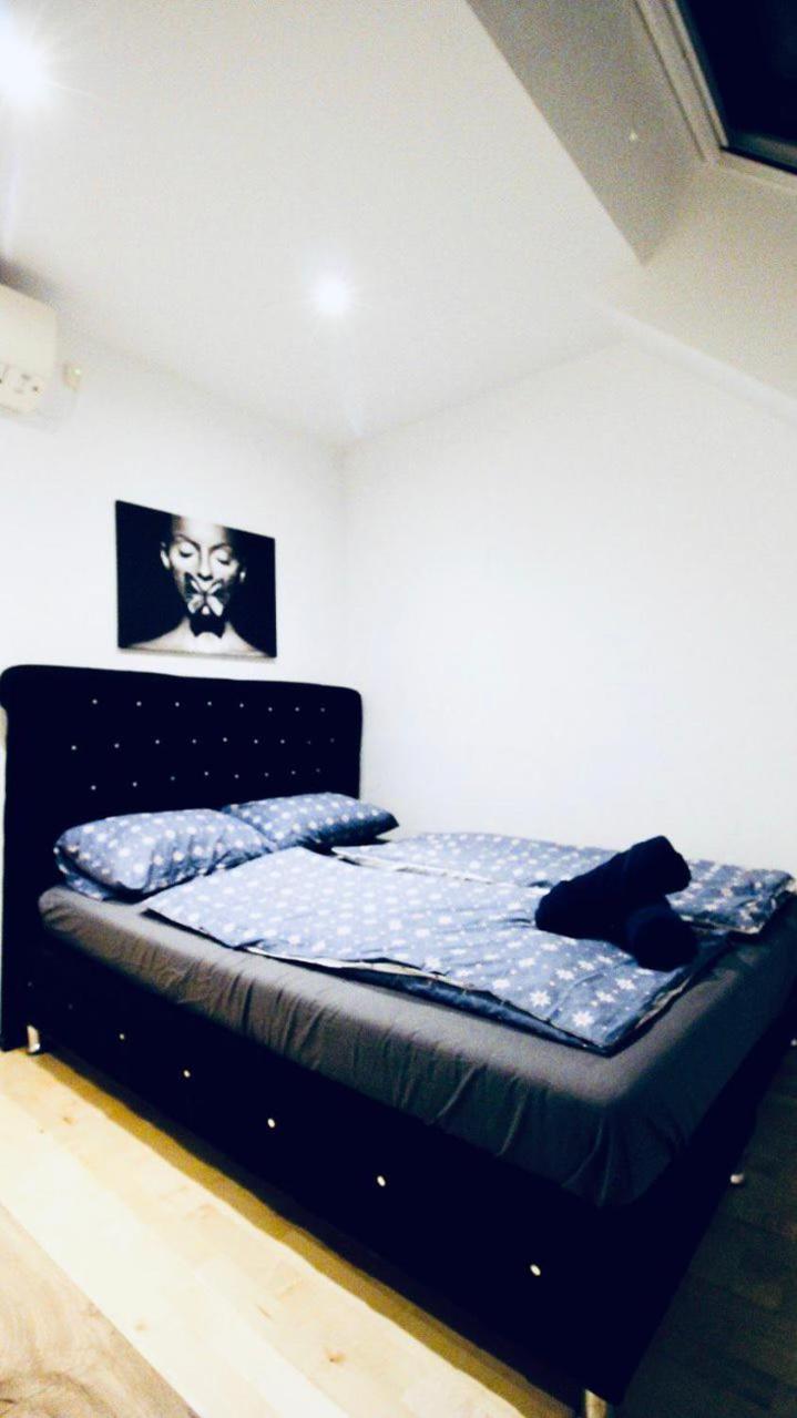 6 min to Amusement Park - Economy Rooms in Shared Apartment