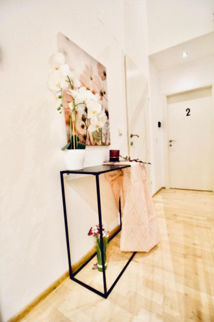 6 min to Amusement Park - Economy Rooms in Shared Apartment