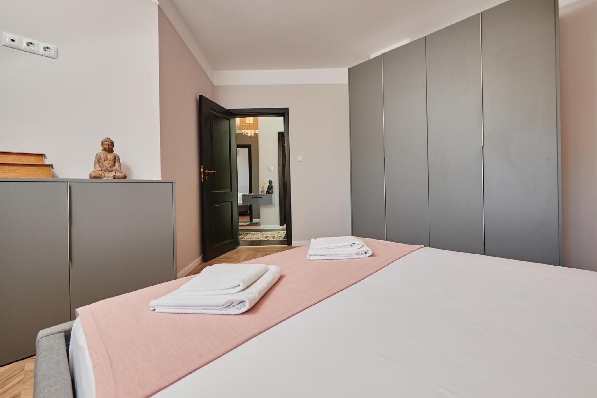 Florance Rentals Luxury Apartments in Saint Vlas