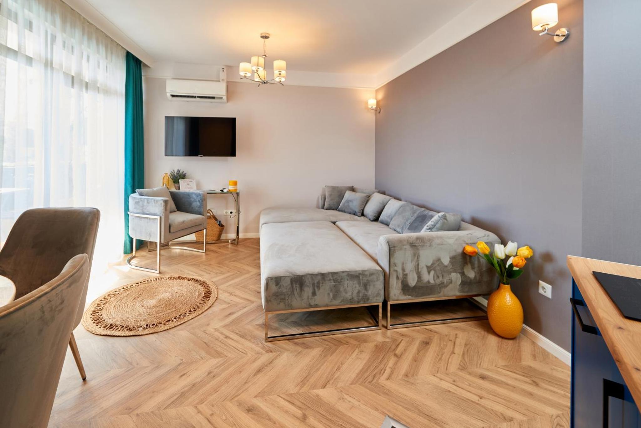 Florance Rentals Luxury Apartments in Saint Vlas