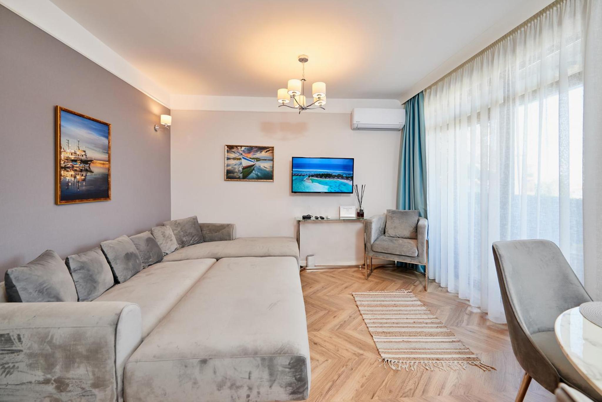 Florance Rentals Luxury Apartments in Saint Vlas
