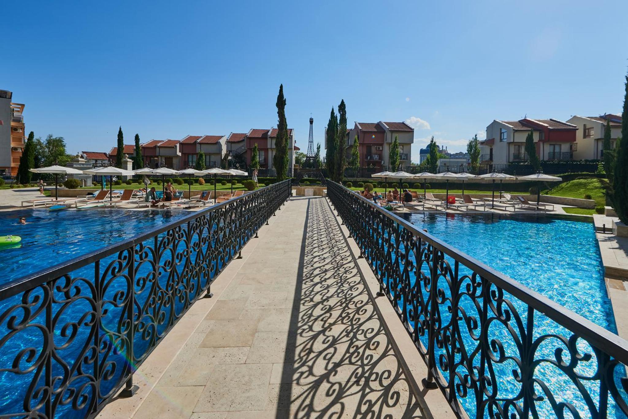 Florance Rentals Luxury Apartments in Saint Vlas