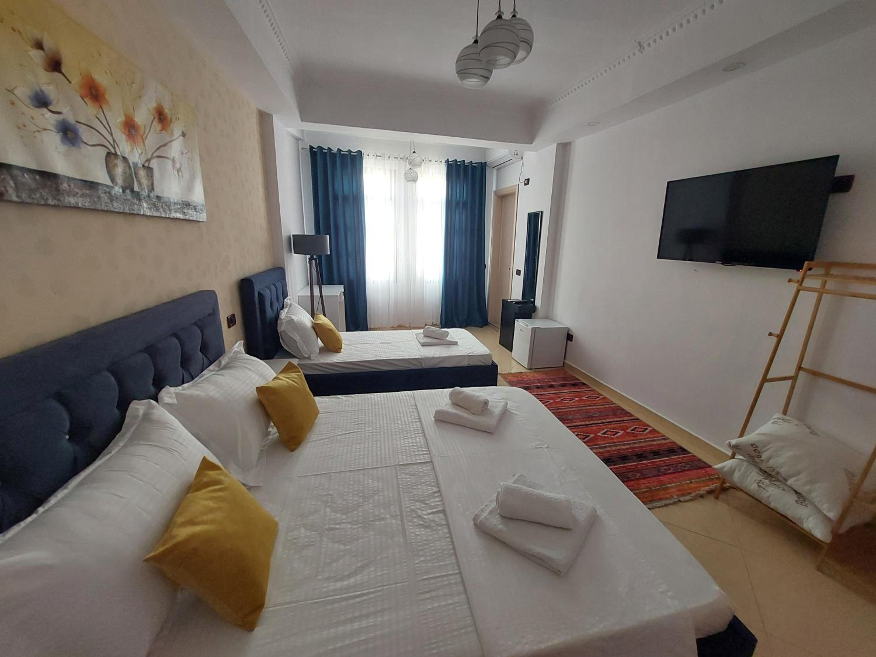 Godard Apartments