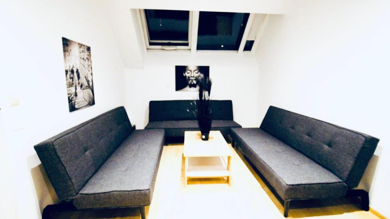 6 min to Amusement Park - Economy Rooms in Shared Apartment