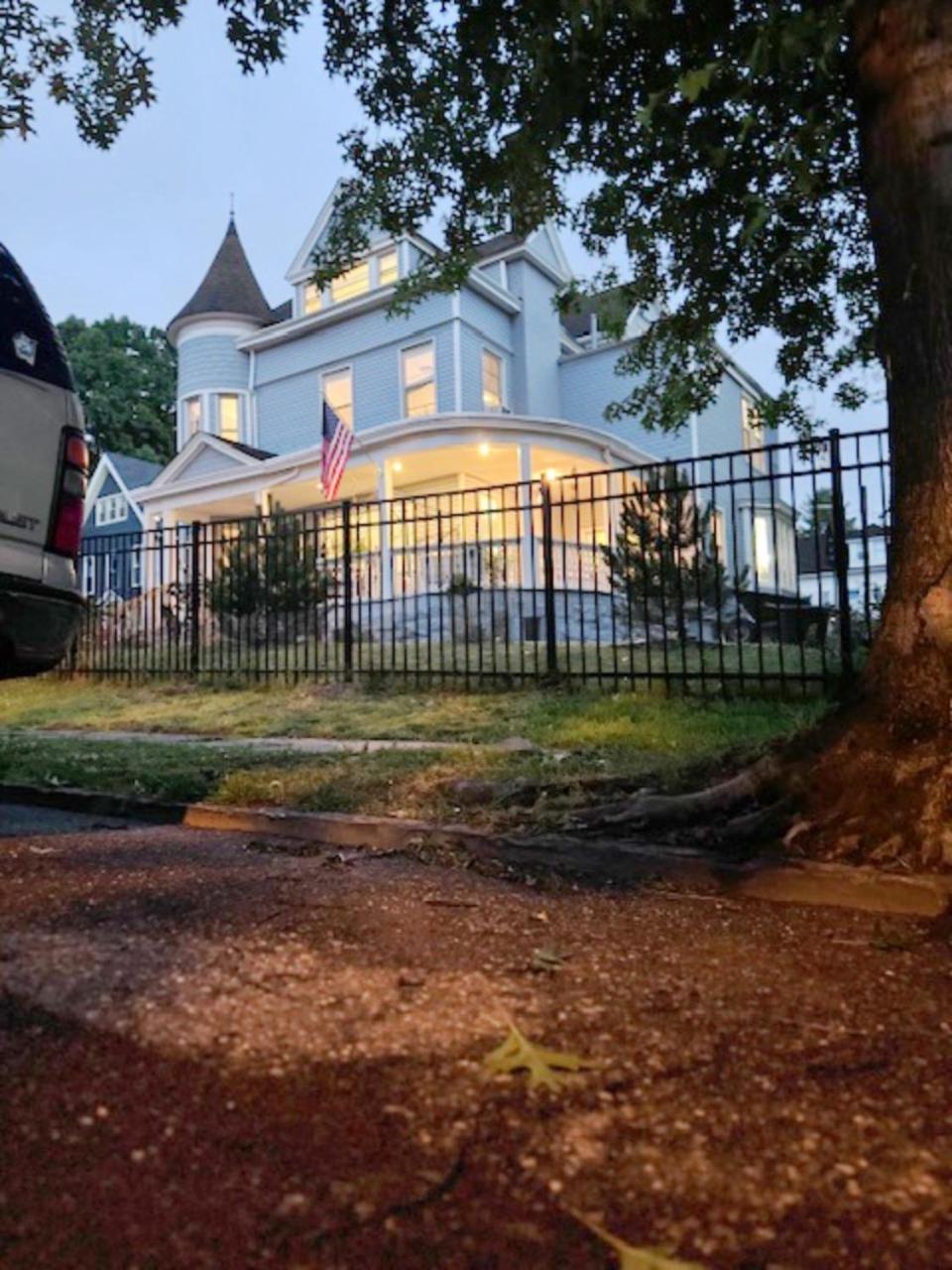 Bloom Victorian Bed & Breakfast view 2