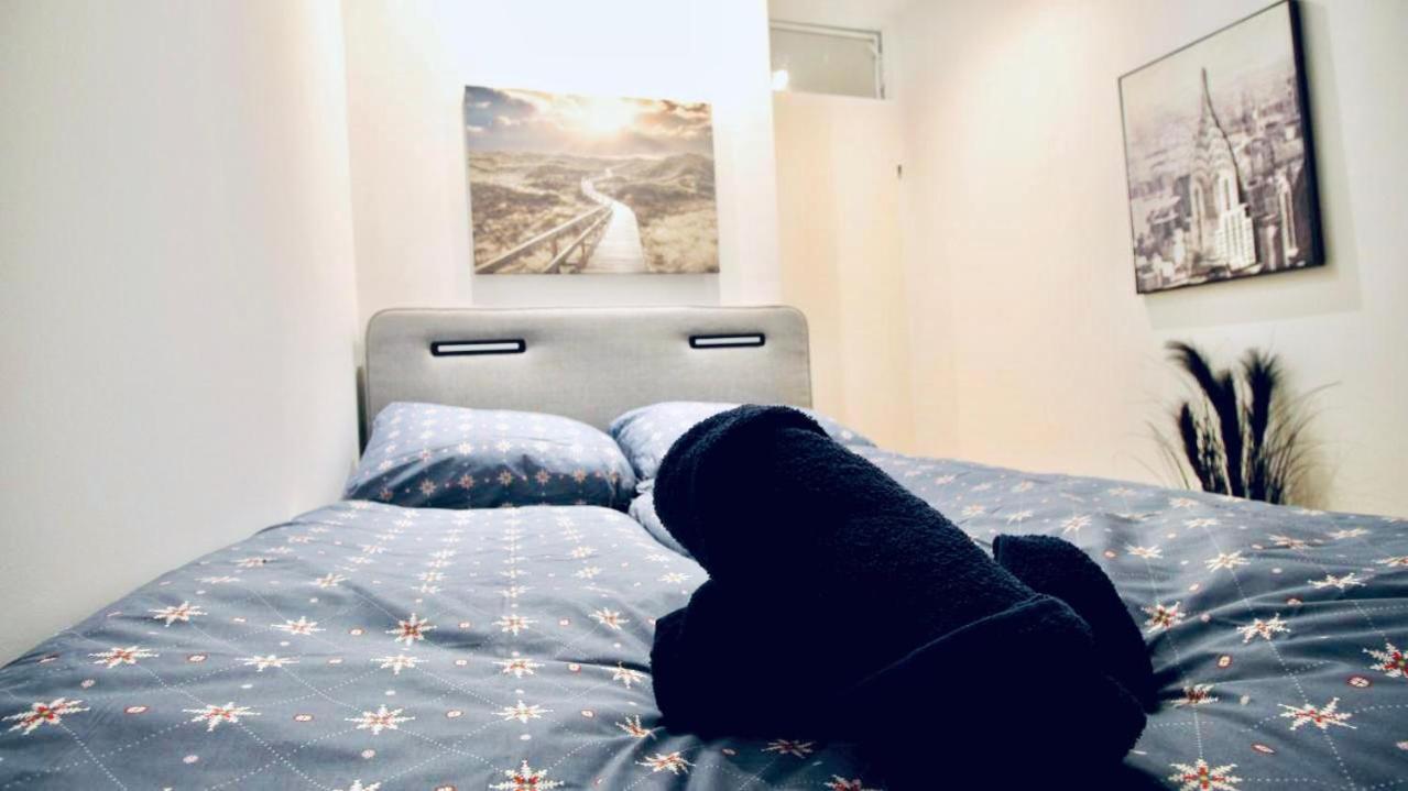 6 min to Amusement Park - Economy Rooms in Shared Apartment