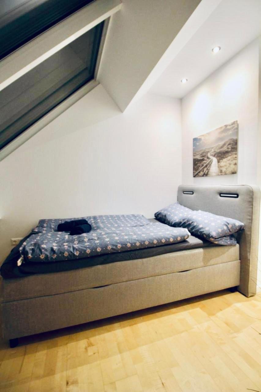 6 min to Amusement Park - Economy Rooms in Shared Apartment