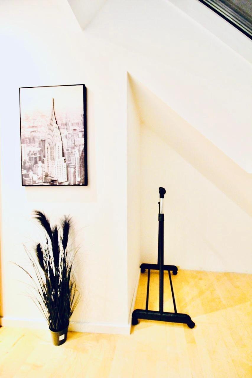 6 min to Amusement Park - Economy Rooms in Shared Apartment