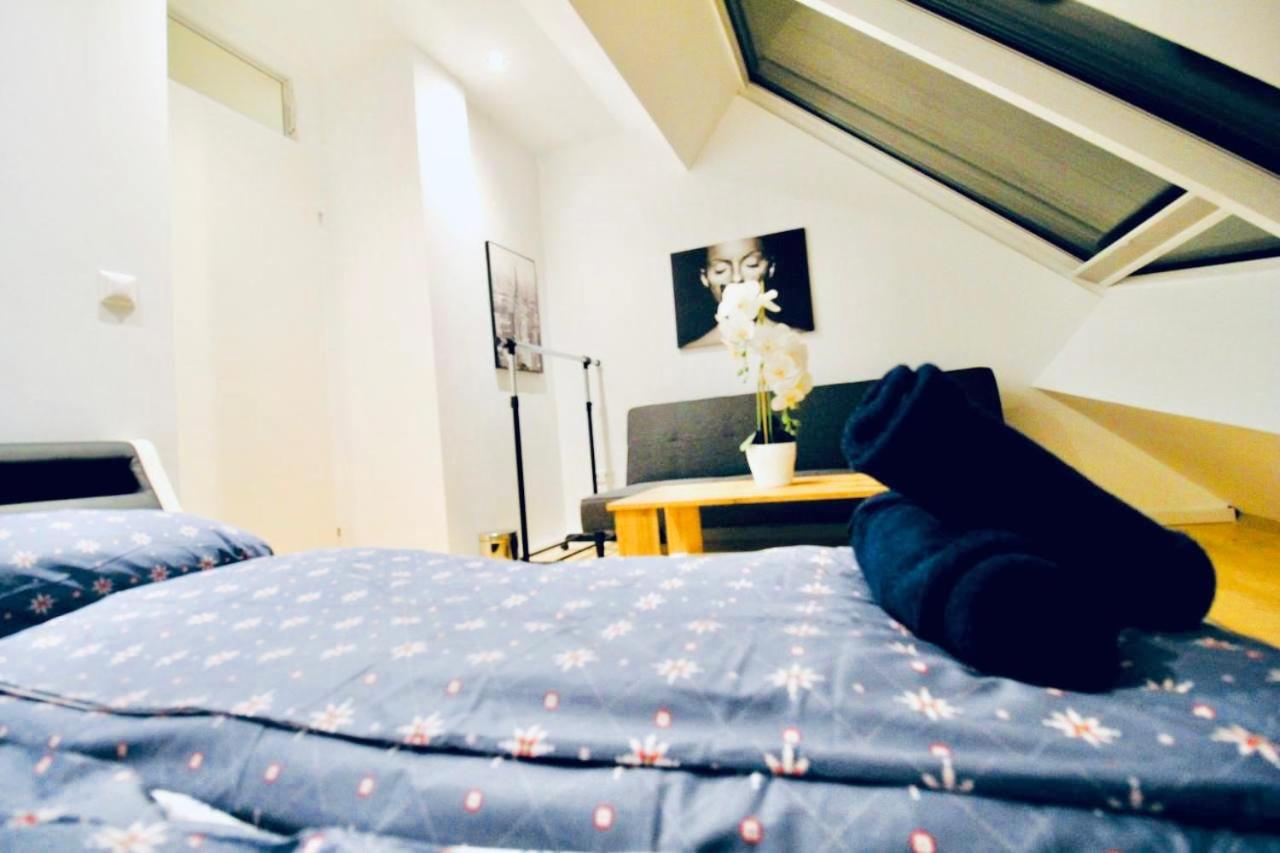 6 min to Amusement Park - Economy Rooms in Shared Apartment