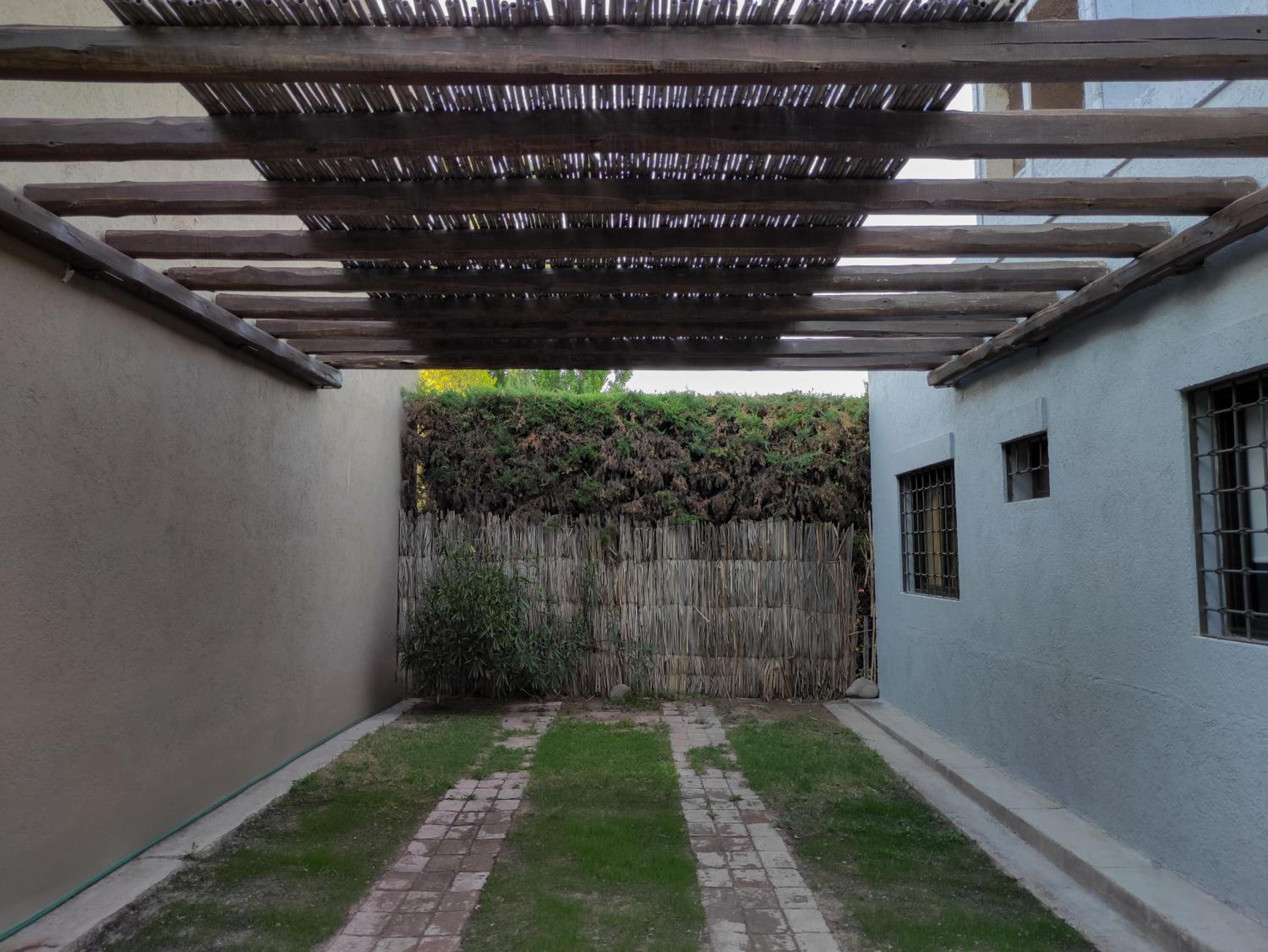 Entre Uvas y Siestas - Casa Sauces