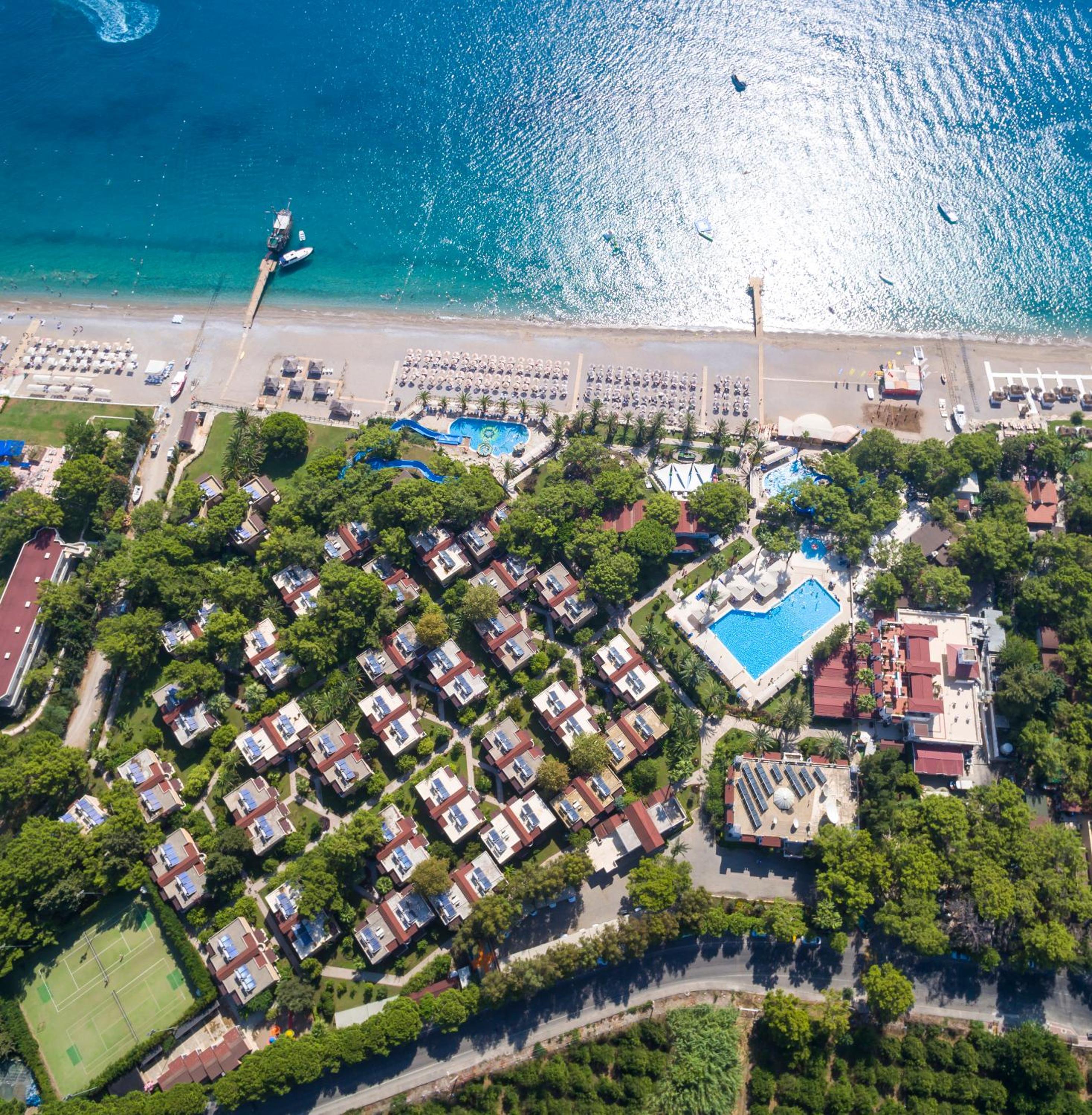 Hotel Pirate's Beach Club - Image 1