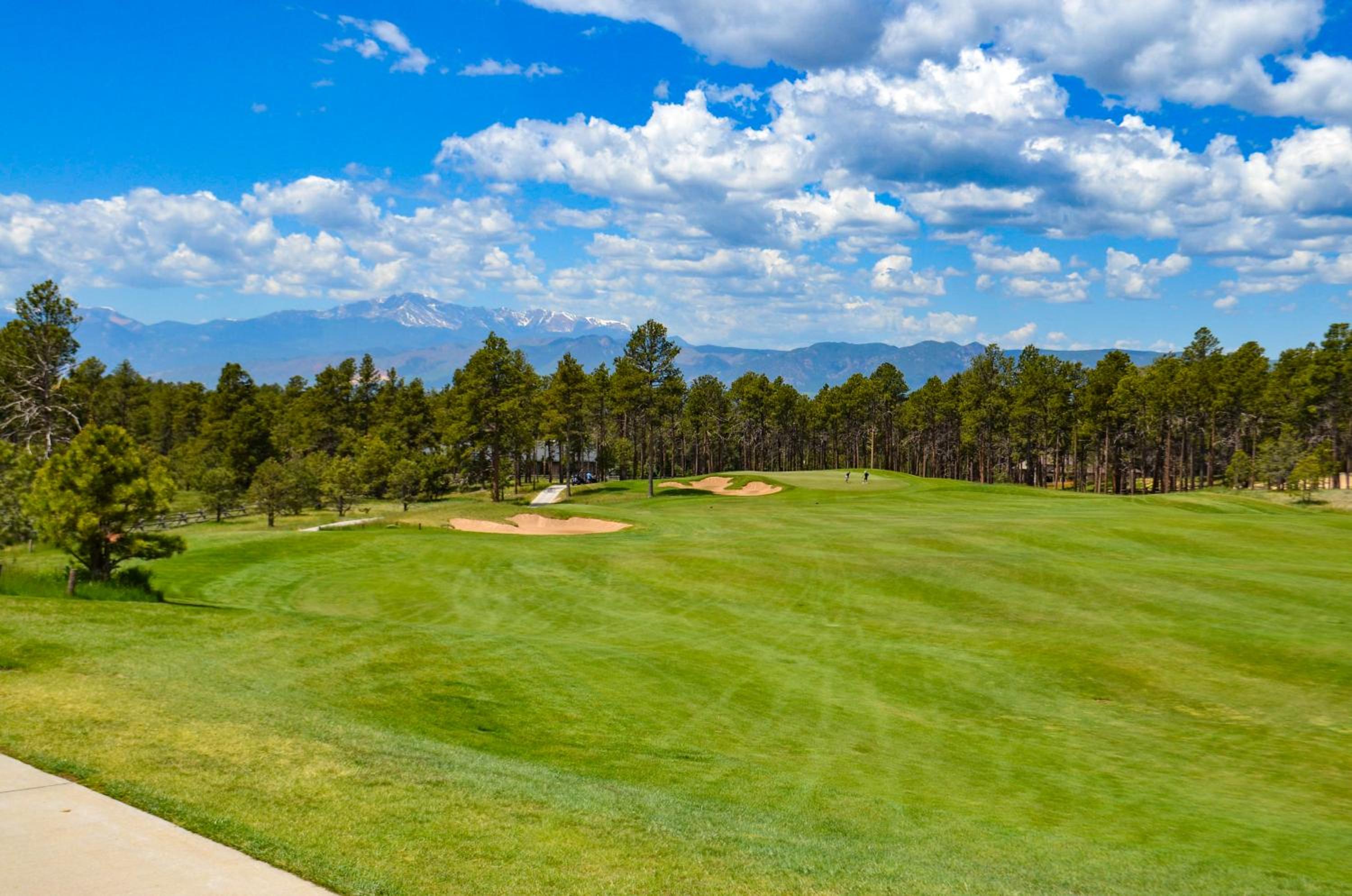 Flying Horse Resort & Club