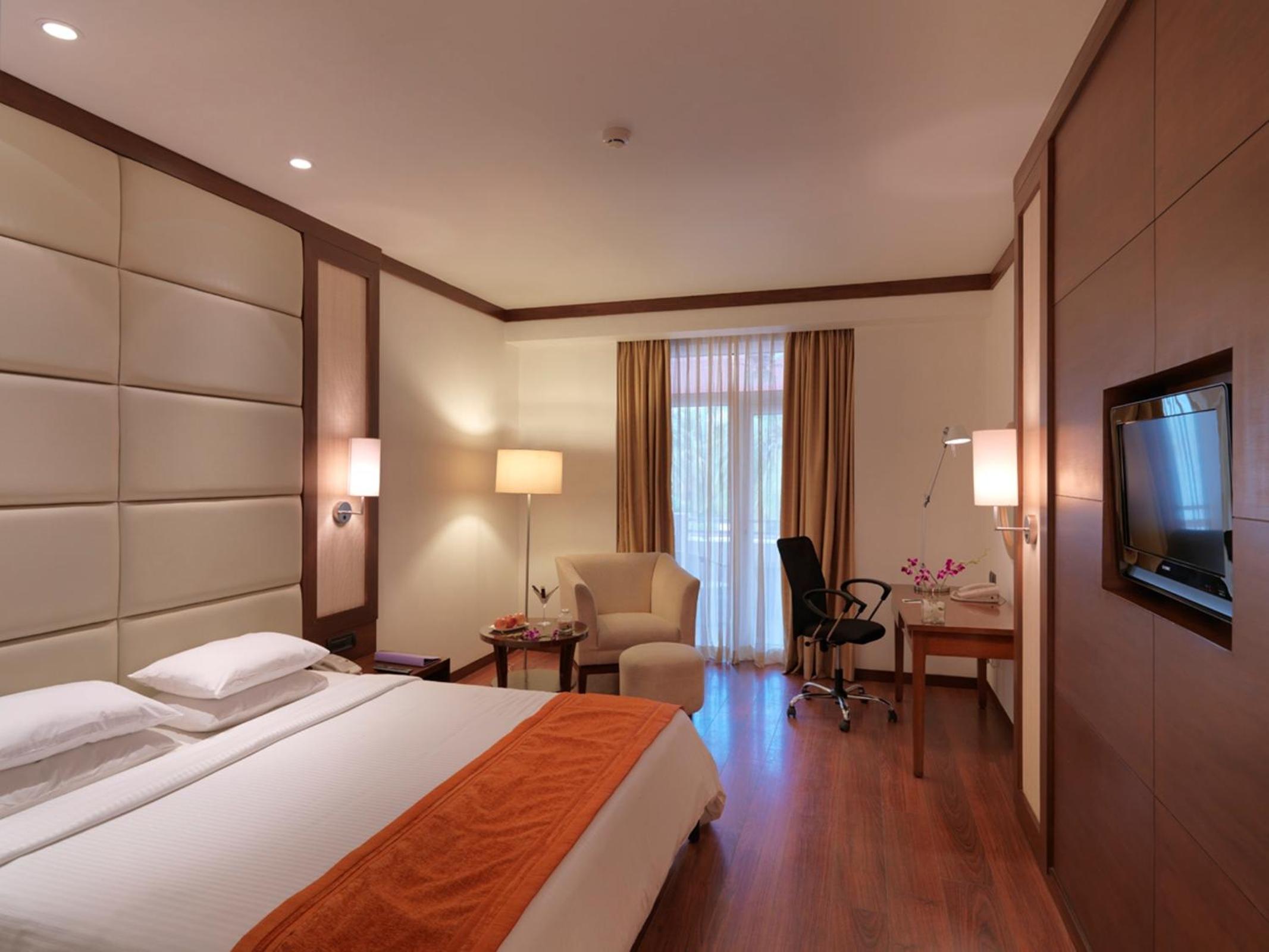 Royal Orchid Resort & Convention Centre, Yelahanka Bangalore, photo 32