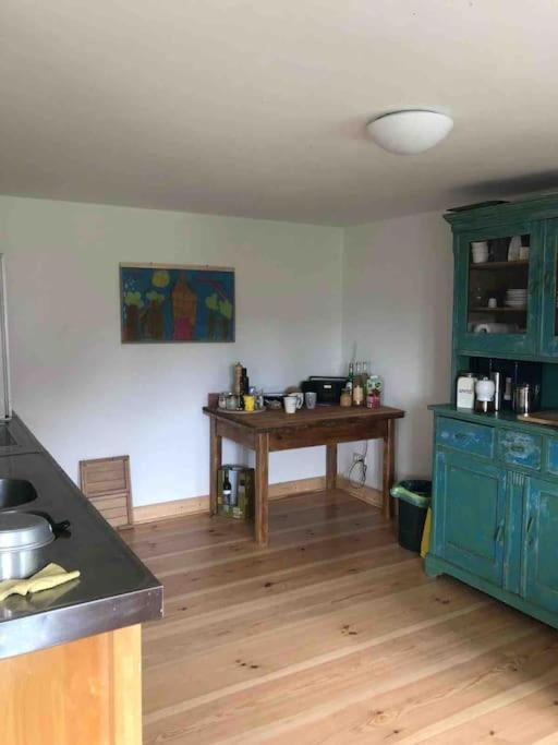 Haus am Fluss und See