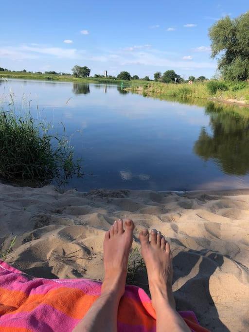 Haus am Fluss und See