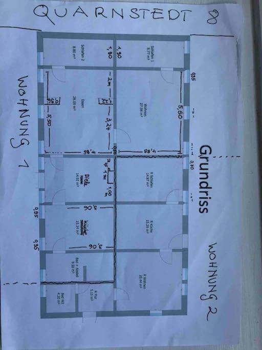 Haus am Fluss und See