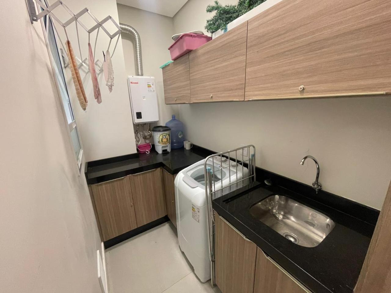 Cód 68 - Apartamento á 200m do mar