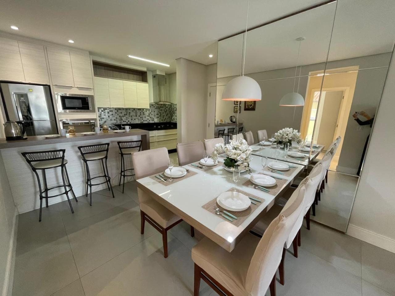 Cód 68 - Apartamento á 200m do mar