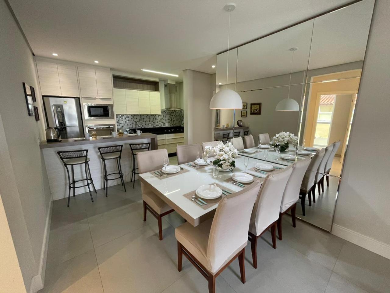 Cód 68 - Apartamento á 200m do mar