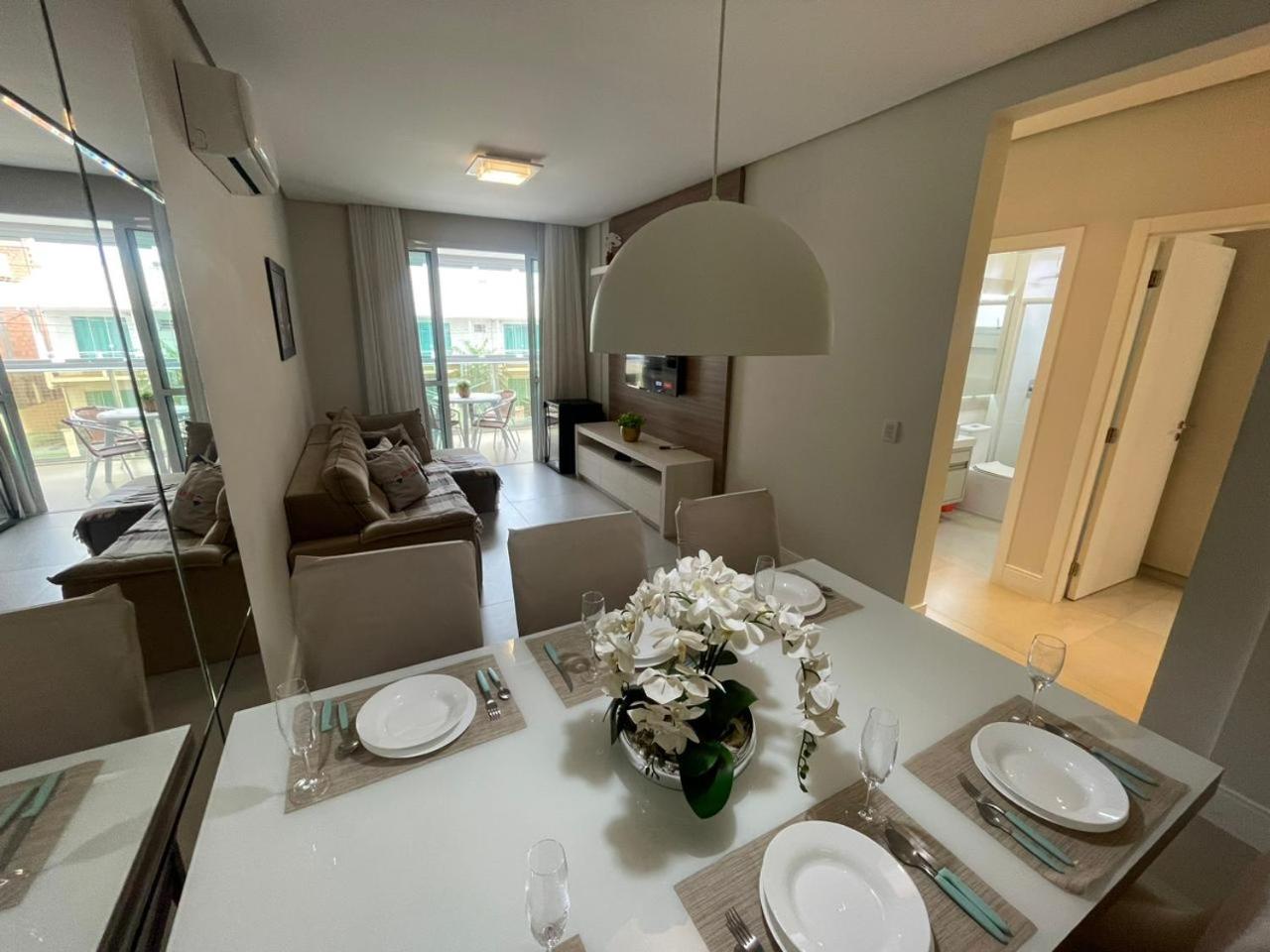 Cód 68 - Apartamento á 200m do mar