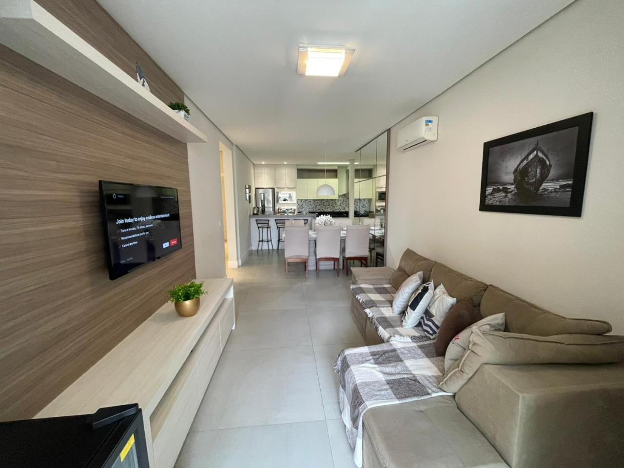 Cód 68 - Apartamento á 200m do mar