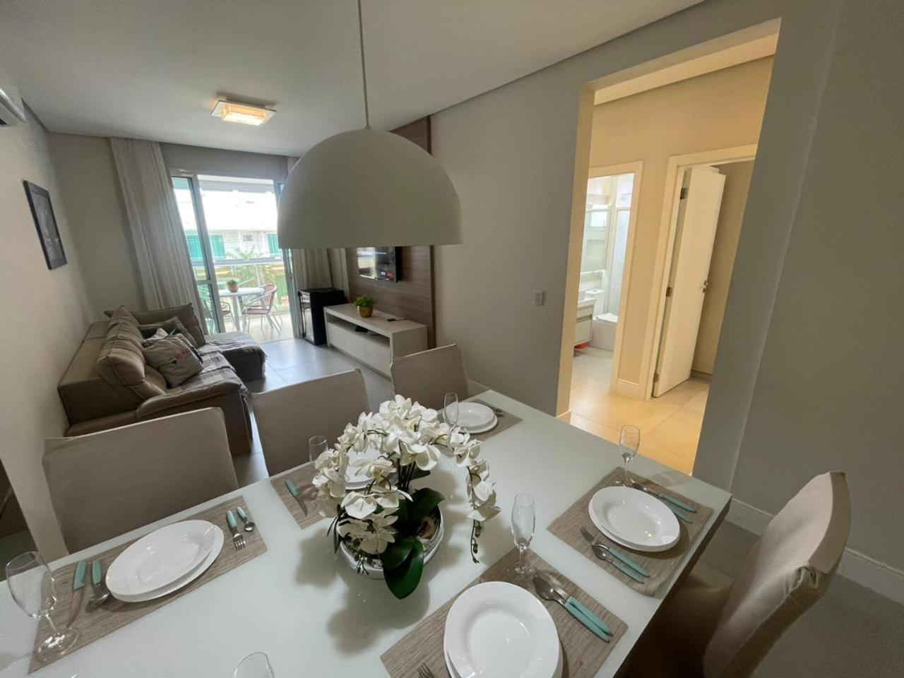 Cód 68 - Apartamento á 200m do mar