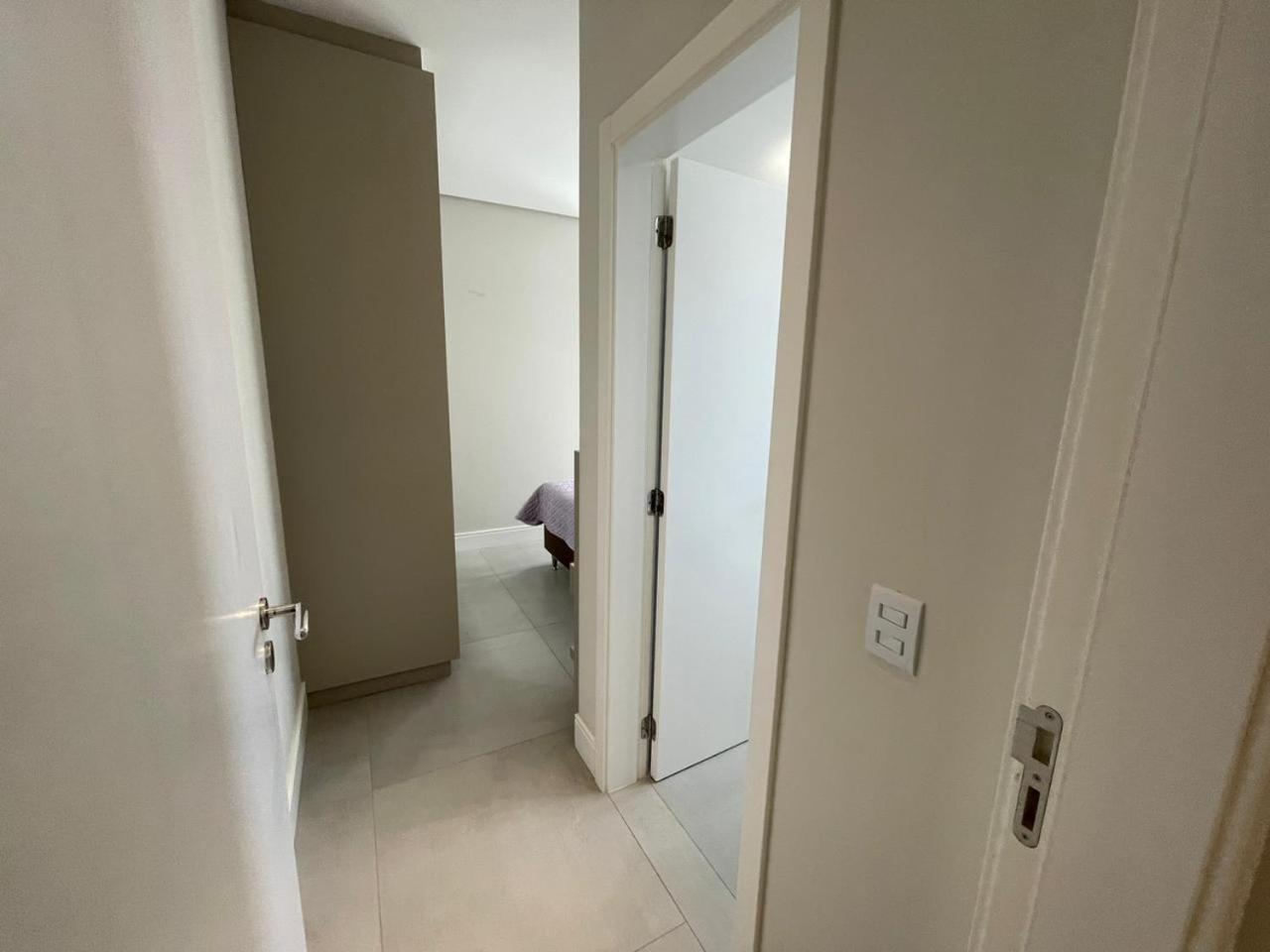 Cód 68 - Apartamento á 200m do mar