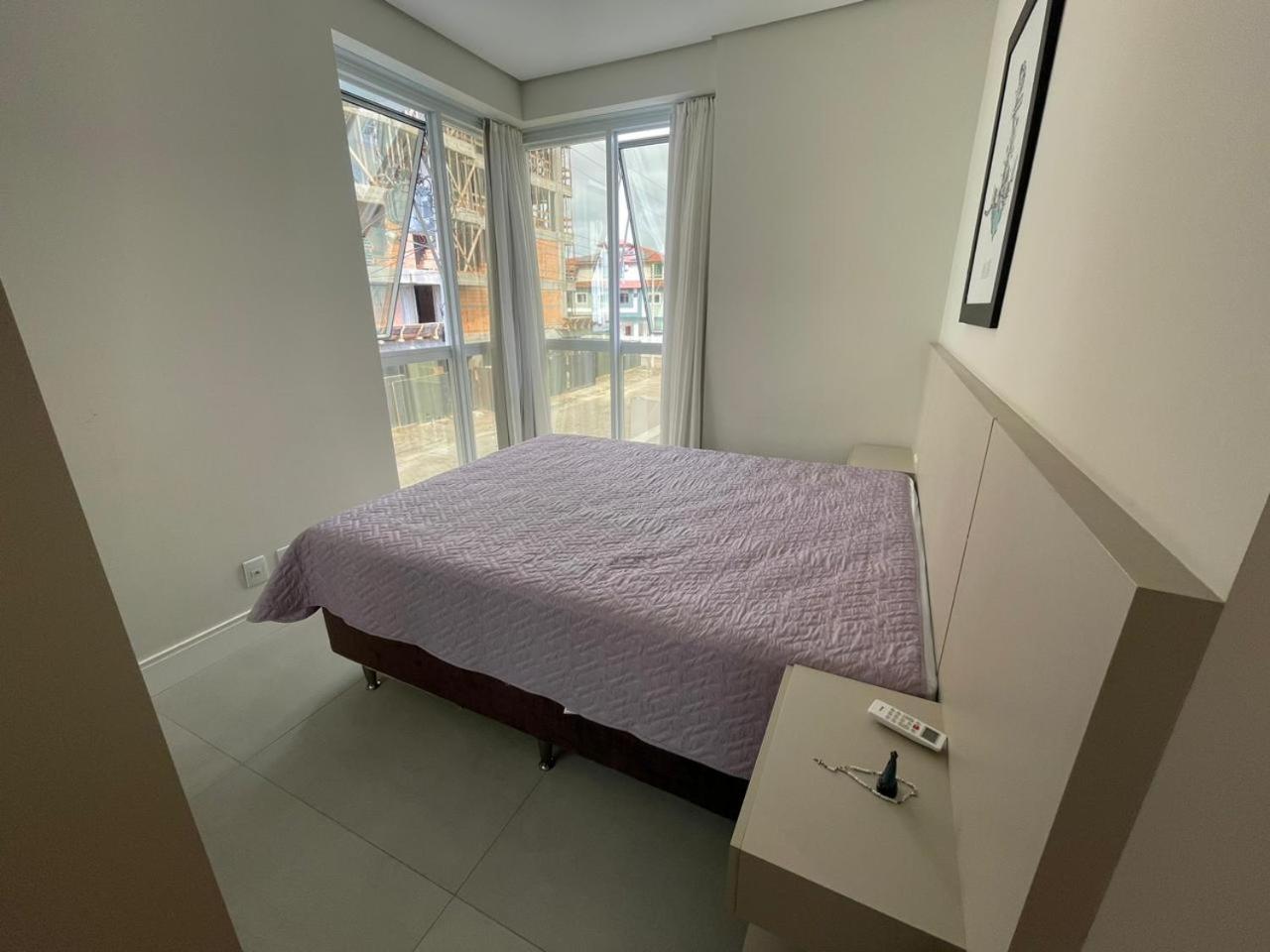 Cód 68 - Apartamento á 200m do mar