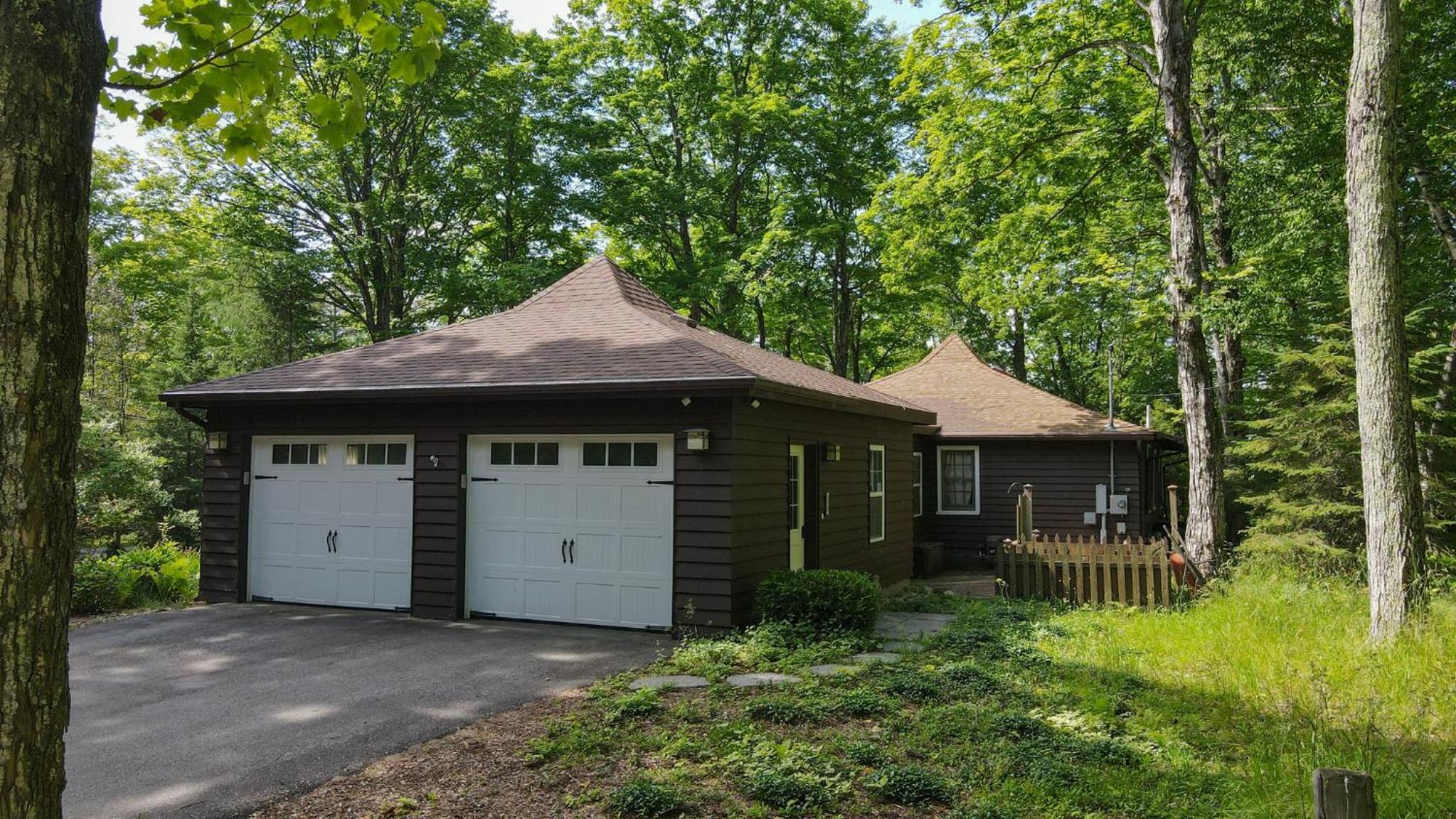 Pinecone Cabin