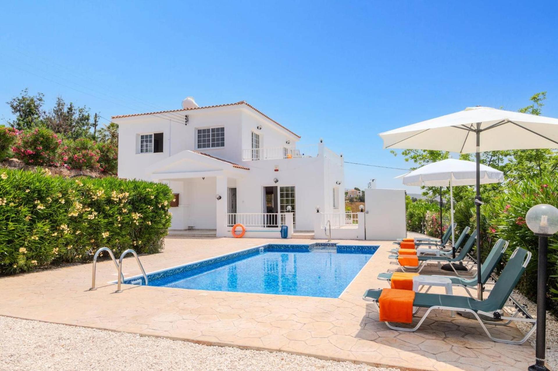 Villa Giota by Villa Plus