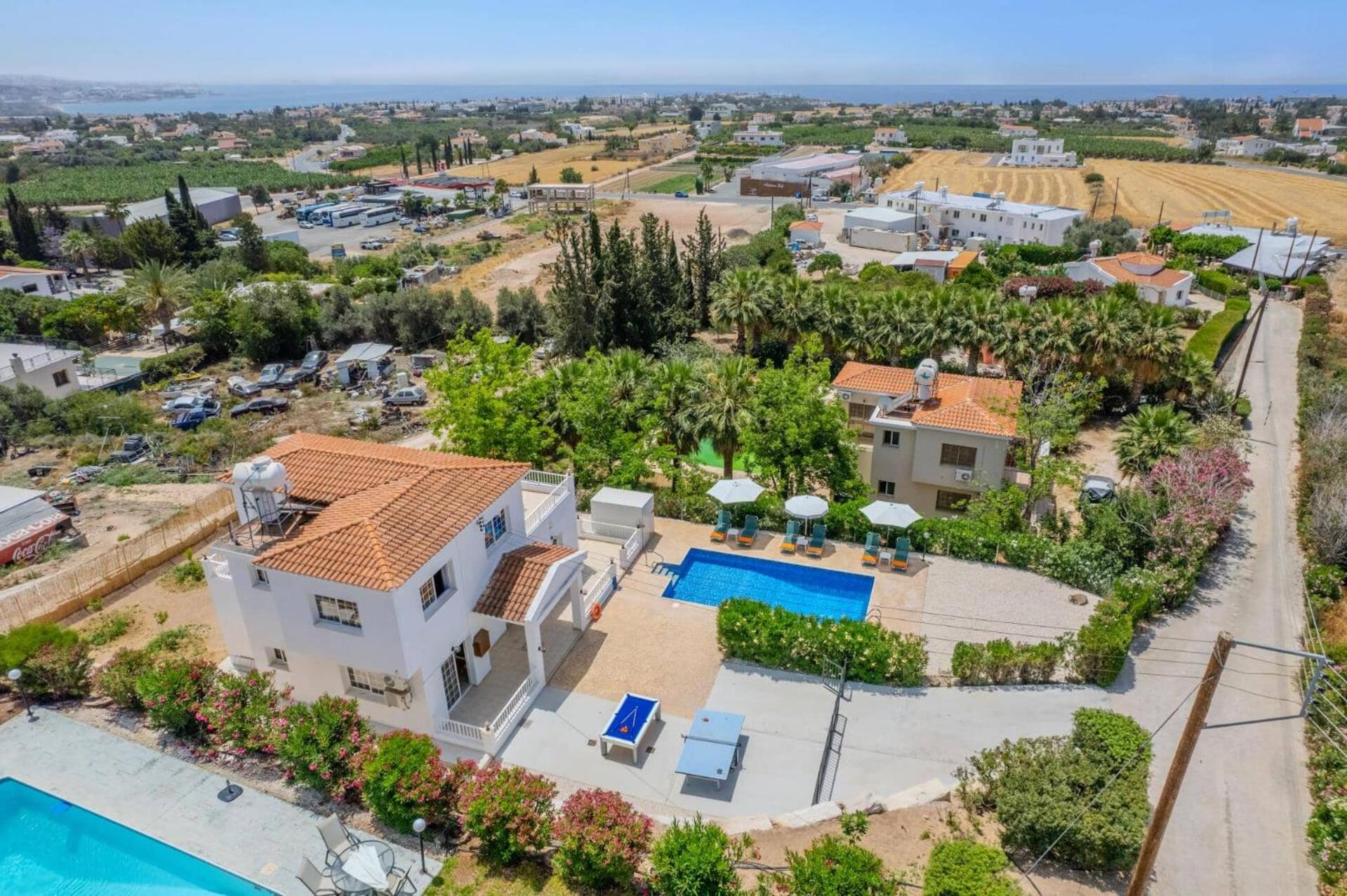 Villa Giota by Villa Plus