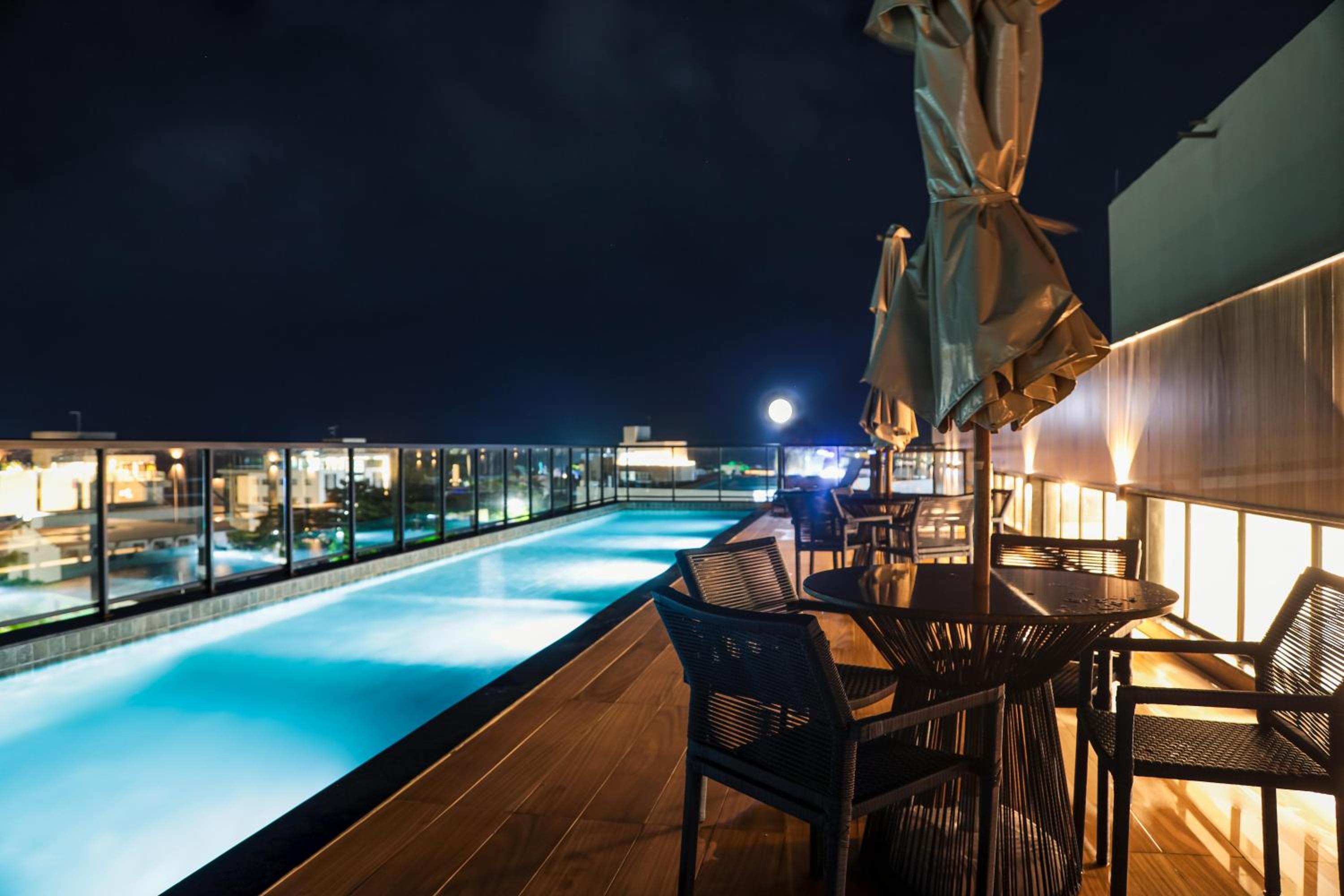 PORTO DE GALINHAS Flats na melhor localização a 50M DO MAR E CENTRINHO - OPÇÕES COM E SEM PISCINA PRIVATIVA